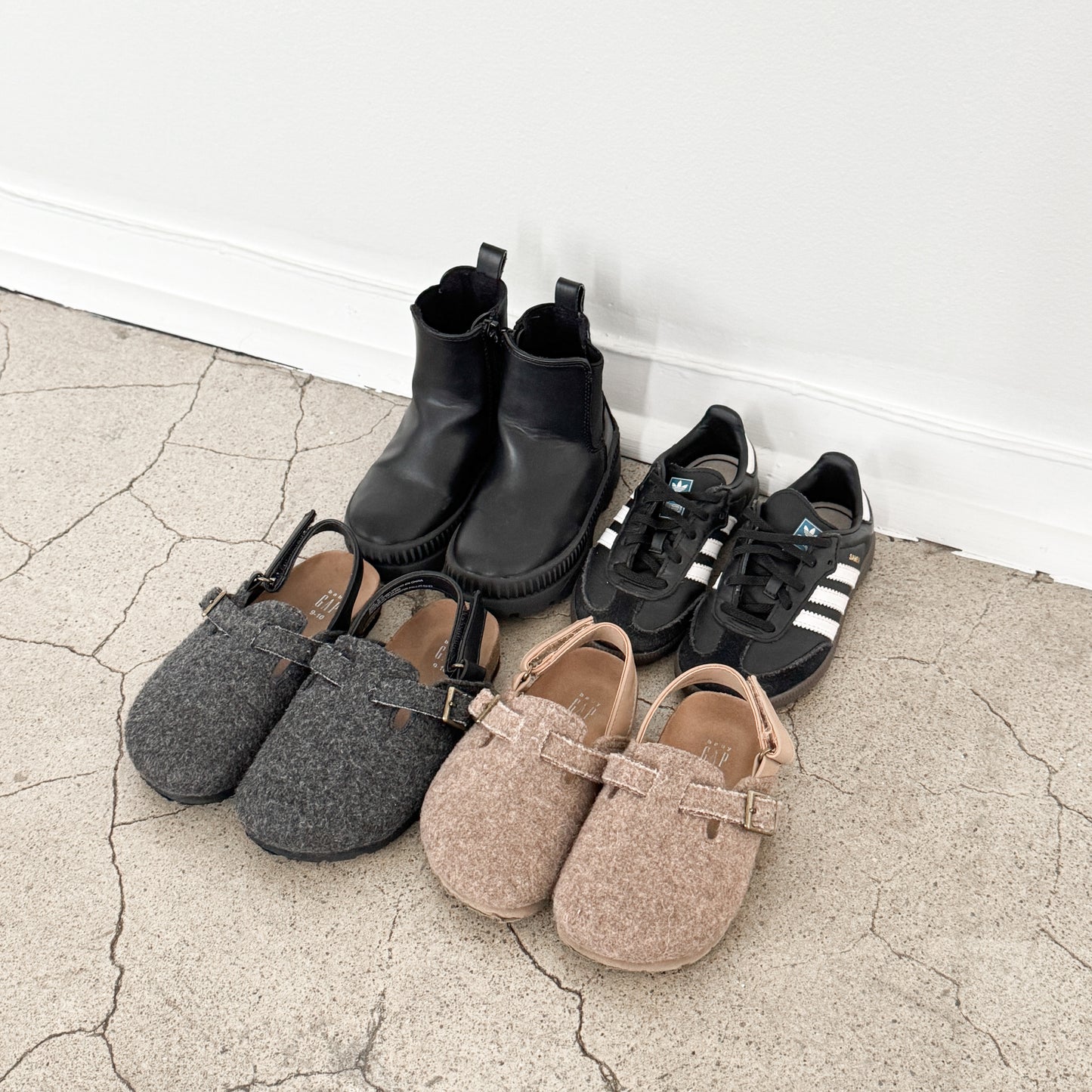 Baby Gap Clogs 7/8